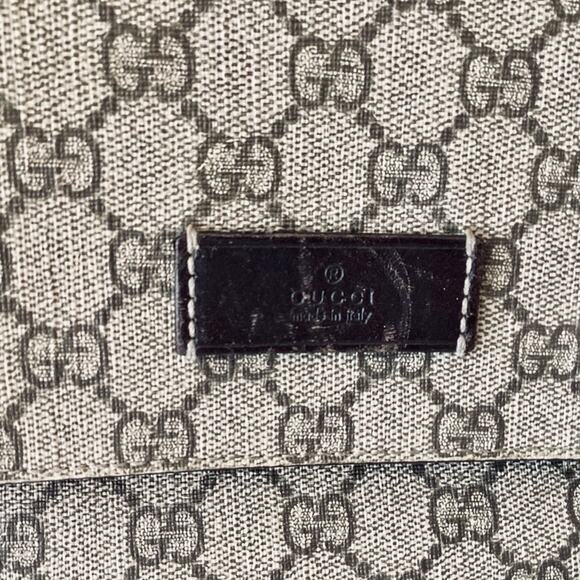 Gucci Beige and Brown Baby Bag - Picture 2 of 16